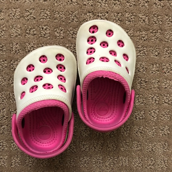kids crocs size 5